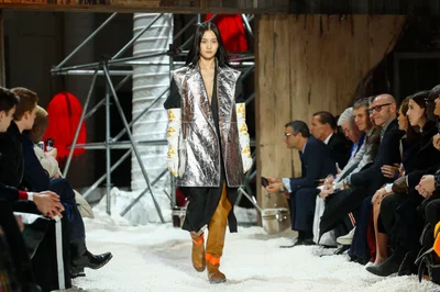 Look 13